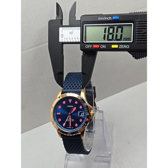 Fossil FB-01 Womens Rose Gold Blue Dial Navy Silicone Quartz Watch New Battery - Picture 6 of 10